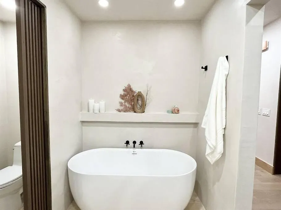 Aloha Moon - A Chic And Dreamy Modern Tropical Hideaway! Apartment Wailea