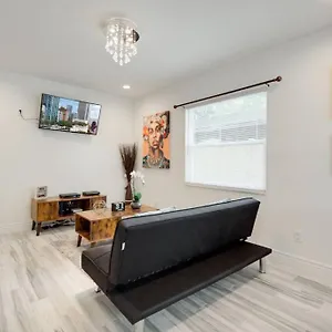 https://modern-bayshore-home-44.hotelstampa.org
